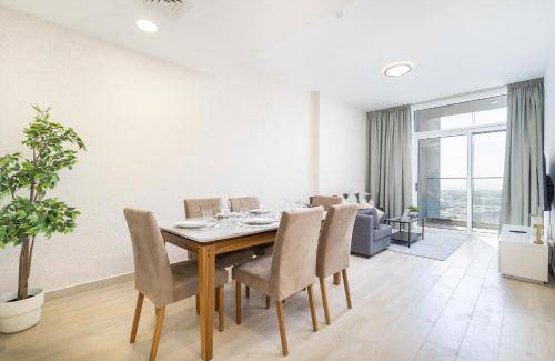 Jumeirah Village Circle Apartment | 100 m² Apartment ∙ 2 bedrooms ∙ 5 guests