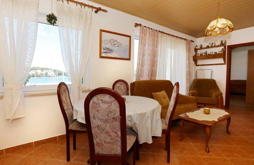 Lumbarda Apartment | 100 m² Apartment ∙ 3 bedrooms ∙ 8 guests