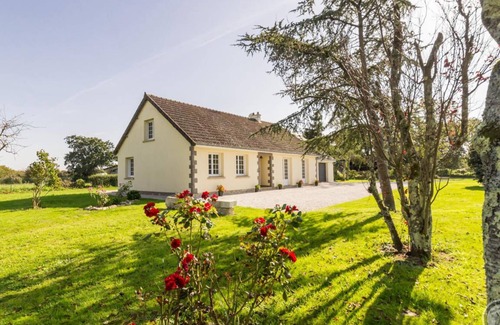 Yvetot-Bocage Cottage | 100 m² Cabin ∙ 3 bedrooms ∙ 6 guests