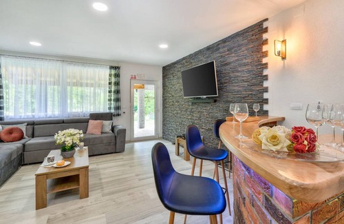 Ozalj House | 100 m² House ∙ 2 bedrooms ∙ 6 guests