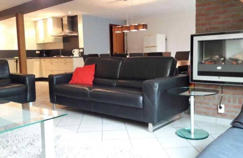 Municipality of Meerssen House | 100 m² House ∙ 3 bedrooms ∙ 14 guests