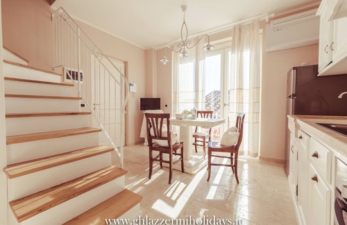 San Vincenzo Apartment | 100 sqm apartment with 2 bedrooms-5 minute walk from the sea in San Vincenzo