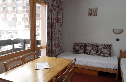 Belle Plagne Apartment | 100m from resort center, 3rd floor, balcony, tv, 23m², La Plagne