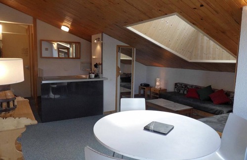 Belle Plagne Apartment | 100m from resort center, 3rd floor, view ski slopes, balcony, tv, ski locker, 33m², La Plagne