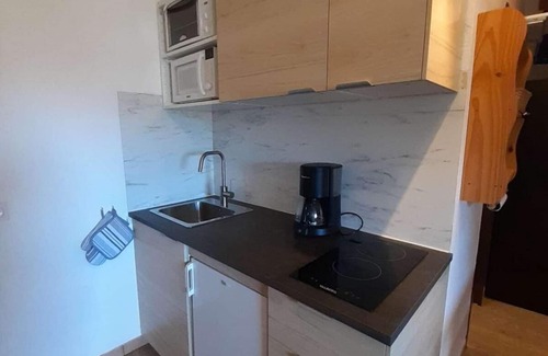 Vars Apartment | 100m from shops, 5th floor, 17m², Vars