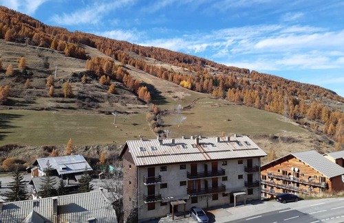 Vars Apartment | 100m from shops, 5th floor, 17m², Vars