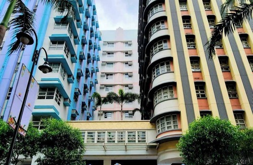 Moonwalk Apartment | 101 Newport Blvd: SkyStag Aerie - A cozy studio near NAIA Terminal 3 Airport
