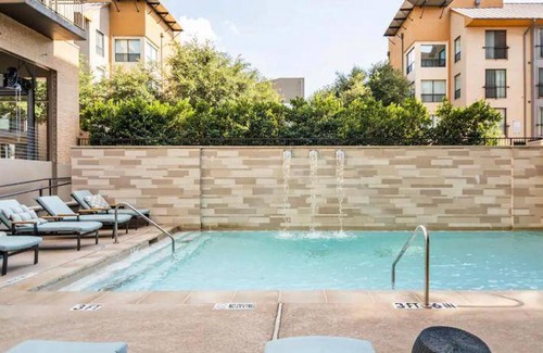 Legacy Park Apartment | 102 m² Apartment ∙ 2 bedrooms ∙ 5 guests