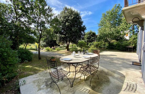 Carcassonne House | 102 m² Gîte ∙ 3 bedrooms ∙ 6 guests