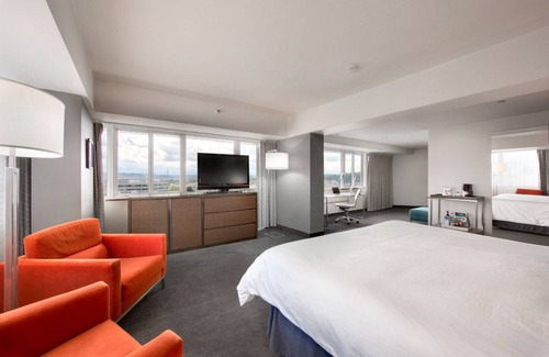 New Tacoma Hotel | 102 m² Hotel ∙ 1 bedroom ∙ 4 guests