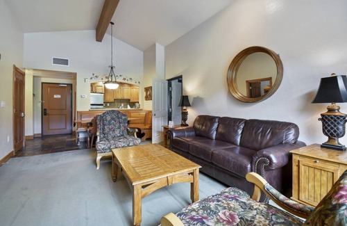 Zermatt Villa | 102 m² Villa ∙ 2 bedrooms ∙ 8 guests