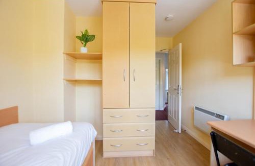 Galway City Centre House | 104 - Central 4-Bedroom Home, Galway