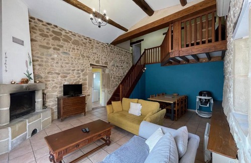 Chateauneuf-sur-Isere House | 105 m² Gîte ∙ 3 bedrooms ∙ 6 guests