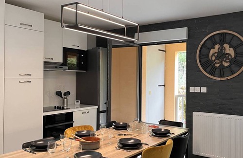 Cauterets Apartment | 105 m² Apartment ∙ 4 bedrooms ∙ 9 guests