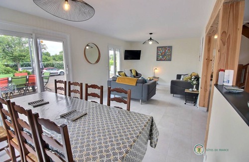 Penvenan House | 105 m² Gîte ∙ 4 bedrooms ∙ 8 guests