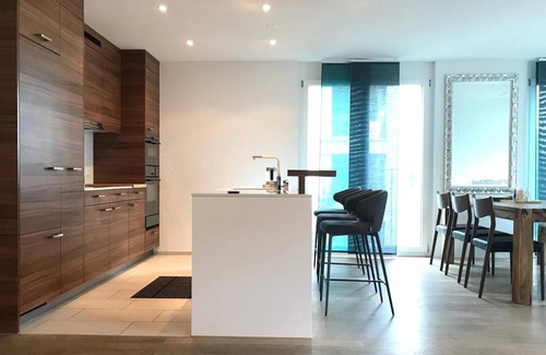 Glattbrugg Resort | 105 m² Private room ∙ 1 bedroom ∙ 1 guest