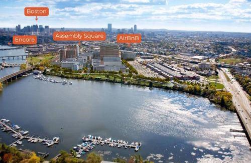 East Somerville Apartment | 107 m² Apartment ∙ 3 bedrooms ∙ 8 guests