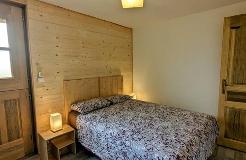 Chatellenot House | 107 m² House ∙ 3 bedrooms ∙ 6 guests
