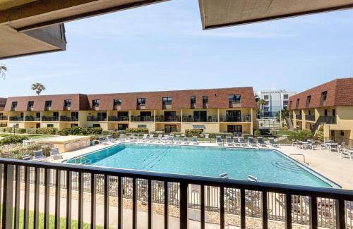 Avon By The Sea Apartment | 109 m² Apartment ∙ 2 bedrooms ∙ 6 guests
