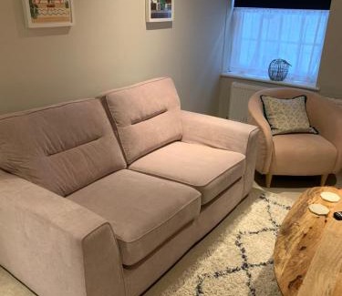 St Ives Apartment | 10A Ruston Chambers Free parking, Luxury 2 bedroom city center apartment