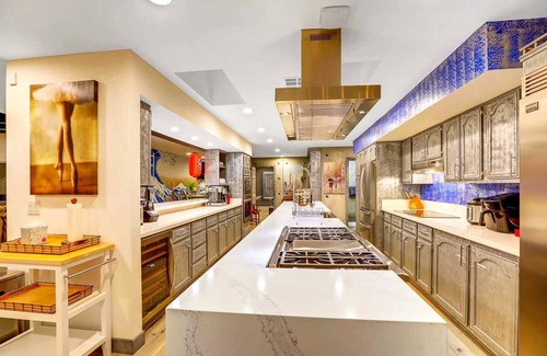 Chinatown Villa | 10BD/10BA Contemporary Japanese Villa