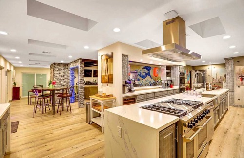 Chinatown Villa | 10BD/10BA Contemporary Japanese Villa
