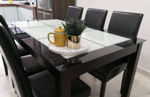 Hutan Melintang House | 10Pax 1min walk to 7Eleven/KFC Hutan Melintang