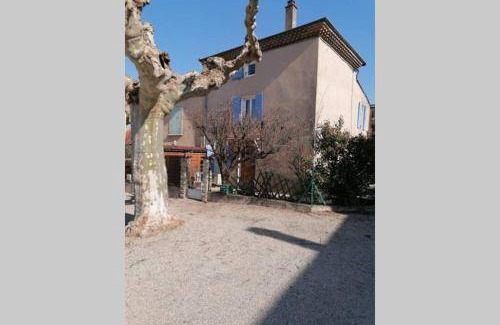 Saint-Barthelemy-de-Vals Apartment | 110 m² Apartment ∙ 3 bedrooms ∙ 9 guests