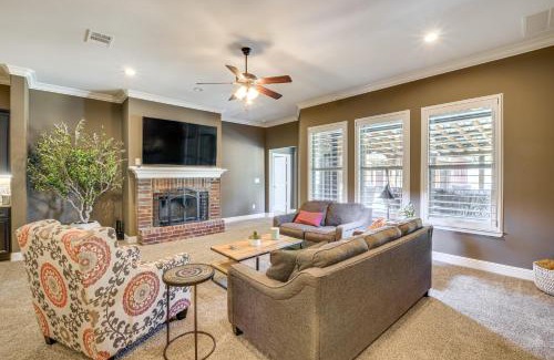 Lubbock House | 11 Mi to Dtwn Lubbock Home with Patio, Grill and Yard