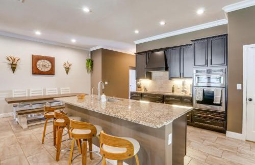 Lubbock House | 11 Mi to Dtwn Lubbock Home with Patio, Grill and Yard