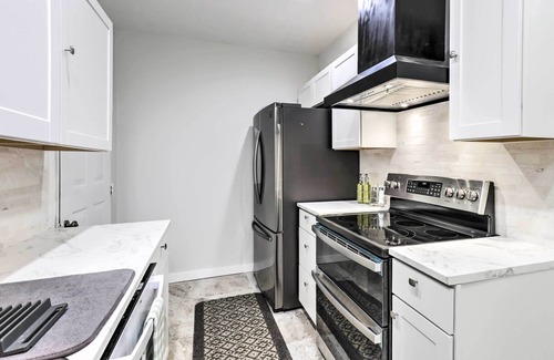 Magna House | 11 Mi to Great Salt Lake: Magna Getaway!