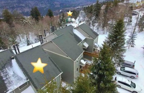 Snowshoe Condo | 11 Powderidge, Snowshoe, WV - Slopeside Serenity