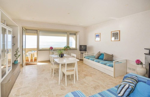 Torvaianica Apartment | 110 m² Apartment ∙ 3 bedrooms ∙ 6 guests