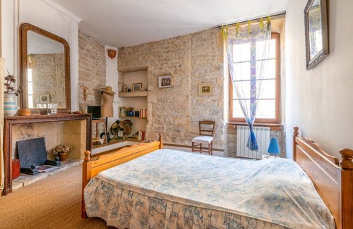 Calvisson Apartment | 110 m² Apartment ∙ 1 bedroom ∙ 5 guests