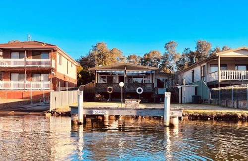 Dora Creek House | 110 m² House ∙ 2 bedrooms ∙ 4 guests