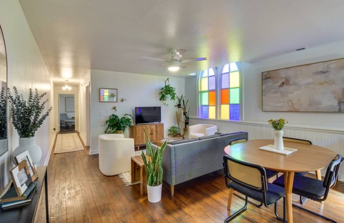Newry Apartment | 111 m² Apartment ∙ 2 bedrooms ∙ 4 guests