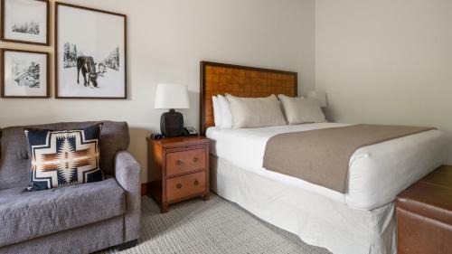 Stowe Area Resort | 1117 Lodge At Spruce Peak Ski In Ski In Ski Out King Studio By Stowe Mountain Rentals