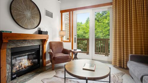 Stowe Area Resort | 1117 Lodge At Spruce Peak Ski In Ski In Ski Out King Studio By Stowe Mountain Rentals