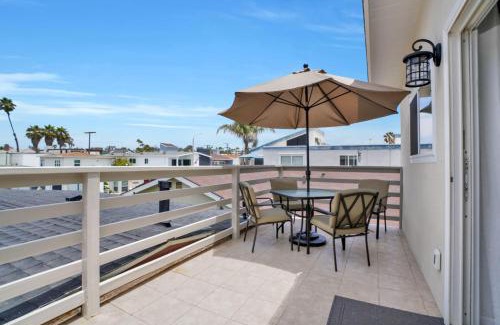 West Newport House | 114 Forty Second Street B