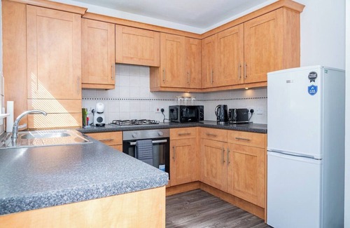 Liberton House | 115 Gracemount Drive · Luxury 3-Bed Townhouse | Free Parking | Central