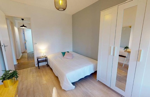 9th Arrondissement Resort | 115 m² Private room ∙ 1 bedroom ∙ 1 guest