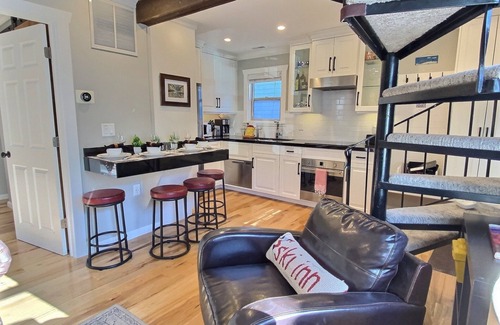 North Park City House | 1150 Empire Skiers Little Secret! 2 Bedroom Townhouse