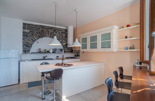 Moltrasio Apartment | 116 m² Apartment ∙ 1 bedroom ∙ 4 guests