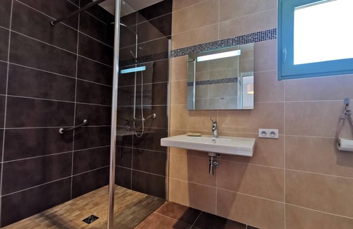 Gigean House | 116 m² House ∙ 3 bedrooms ∙ 6 guests