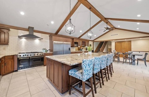 Medina House | 12,000 Sq Ft Luxury Mansion | Events & Weddings