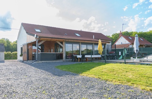 Savigny-Poil-Fol House | 12 Couchages Piscine Jacuzzi Chauffés et Privés Billard vue Nature et Animaux