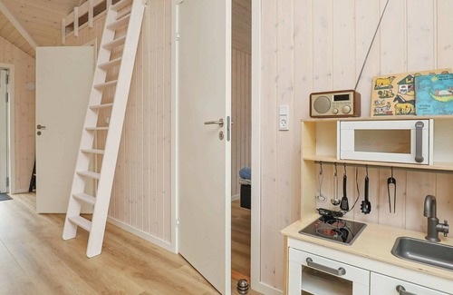 Blavand Strand House | 12 person holiday home in Blåvand