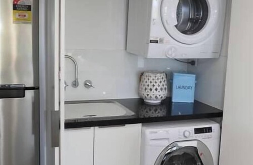 Port Campbell Apartment | 12 Rocks Beach View Loft. Central Port Campbell.