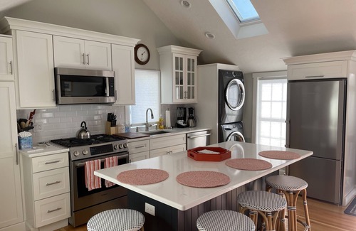Mashpee Cottage | 12 VINEYARD VIEW - FULLY RENOVATED