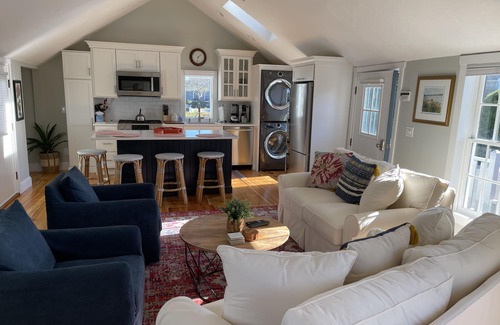 Mashpee Cottage | 12 VINEYARD VIEW - FULLY RENOVATED